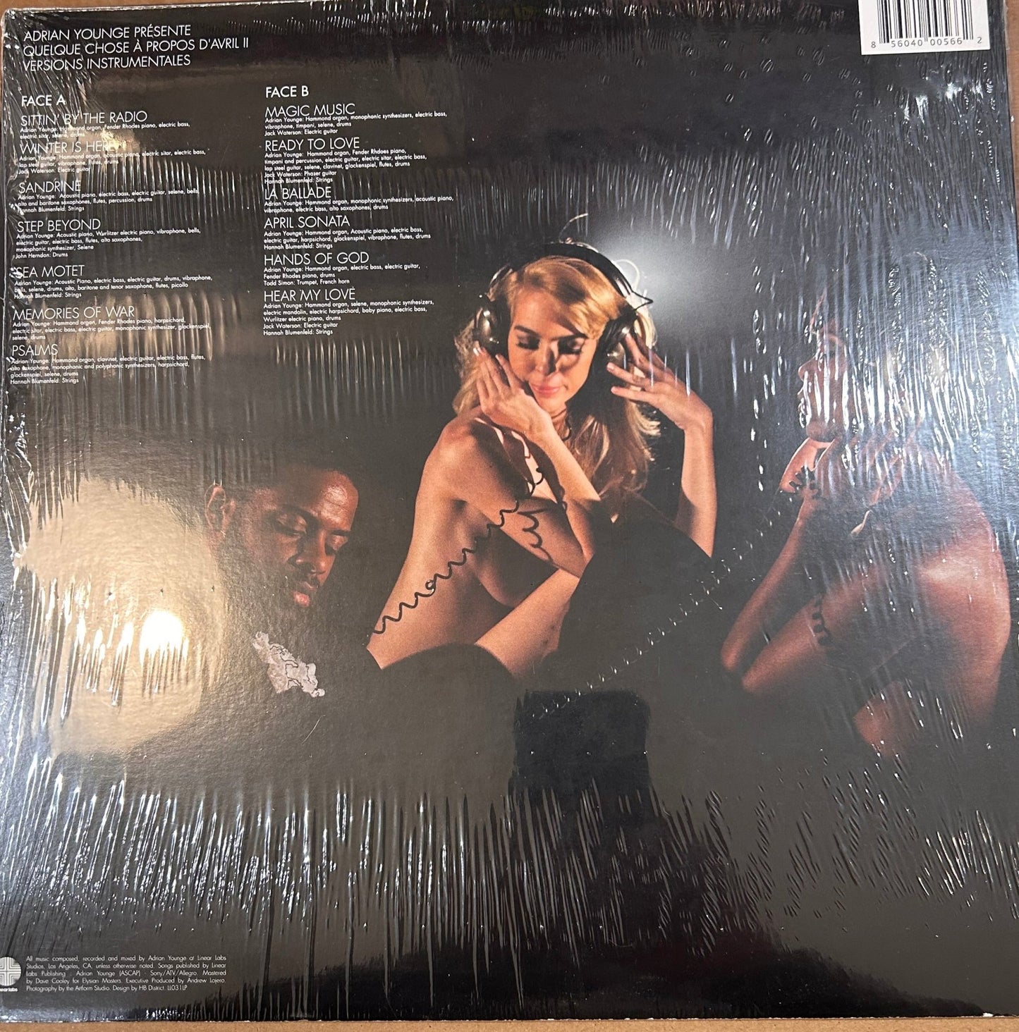 LP Adrian Younge – Quelque Chose À Propos D'Avril II (Versions Instrumentales) 2ª Mano - DISCOS NAKASHA