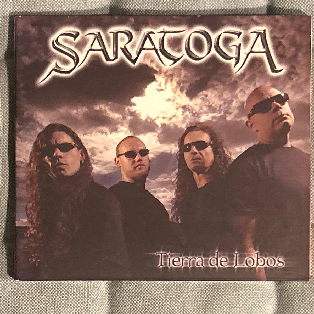 CD Saratoga ‎– Tierra De Lobos 2ª Mano