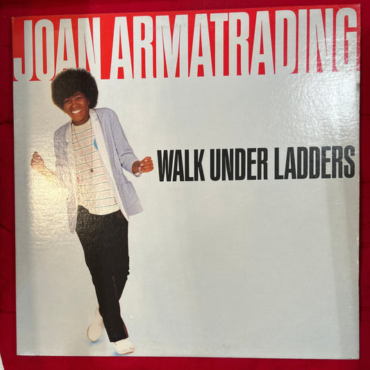 LP Joan Armatrading ‎– Walk Under Ladders 2ª Mano