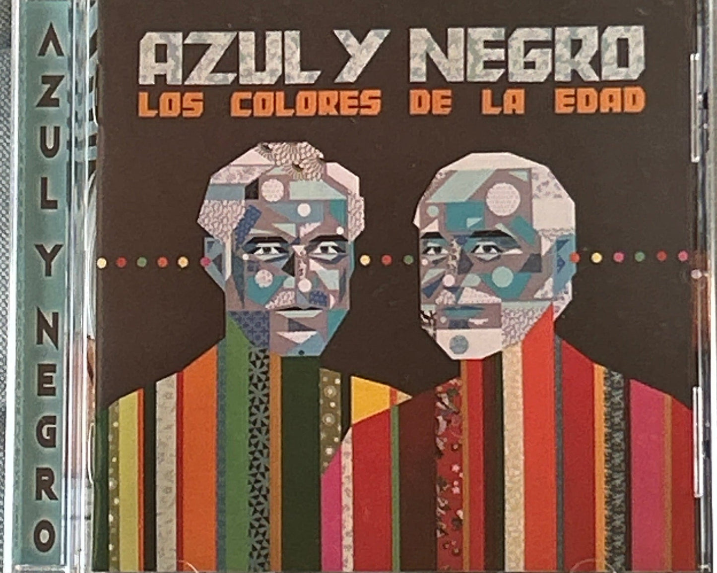 CD Azul y Negro - Los colores de la edad 2ª mano - DISCOS NAKASHA