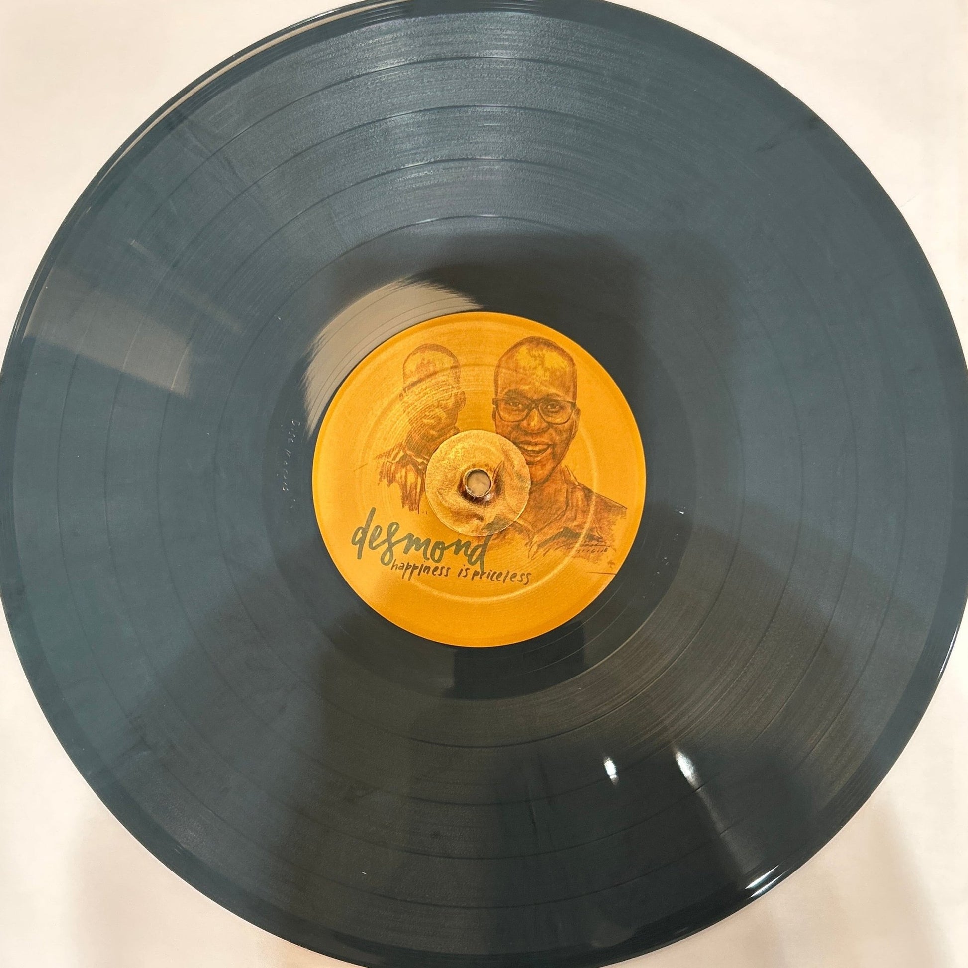 LP Desmond – Happiness Is Priceless 2ª Mano - DISCOS NAKASHA