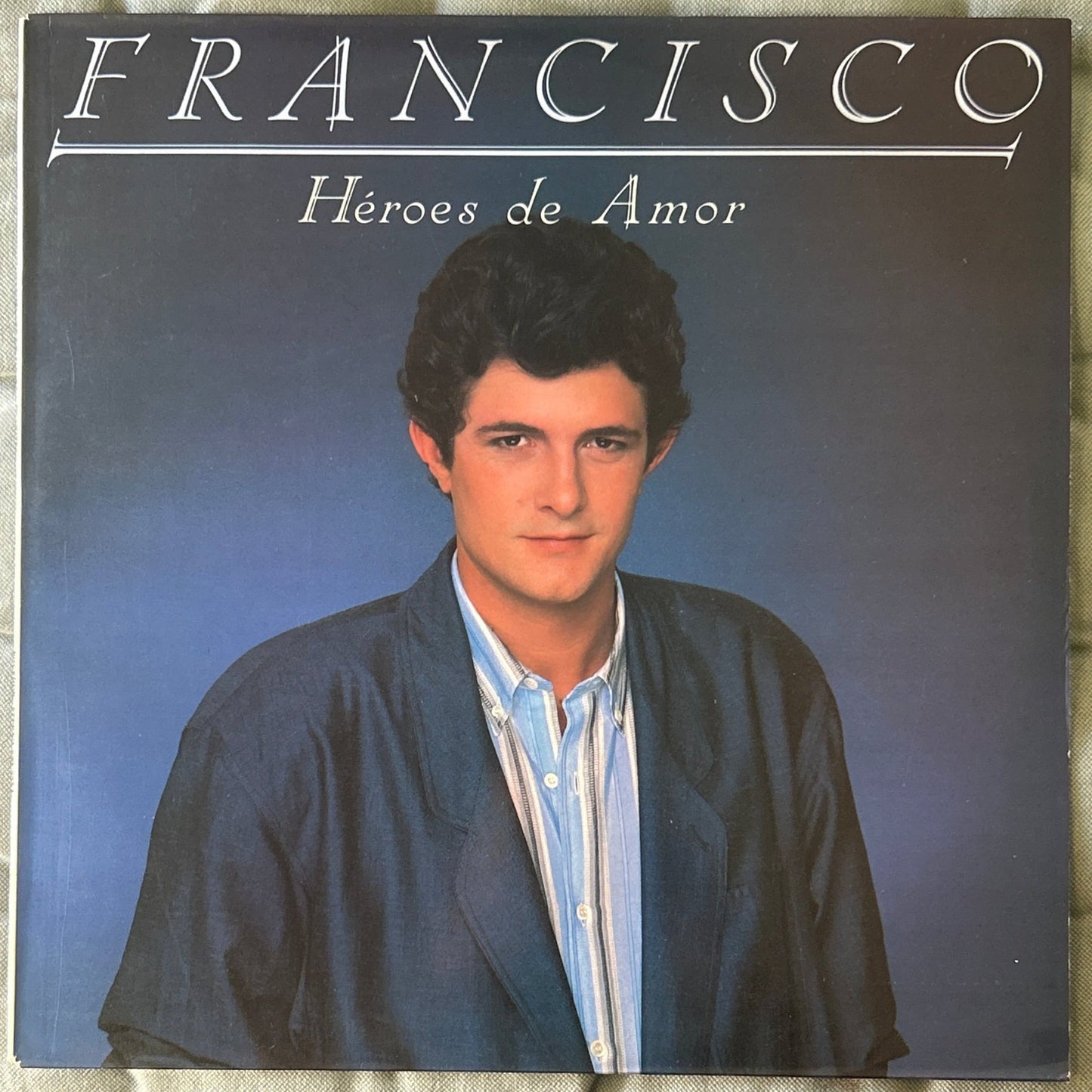LP Francisco ‎– Heroes De Amor Mano (Producto exclusivo recogida en tienda) - DISCOS NAKASHA