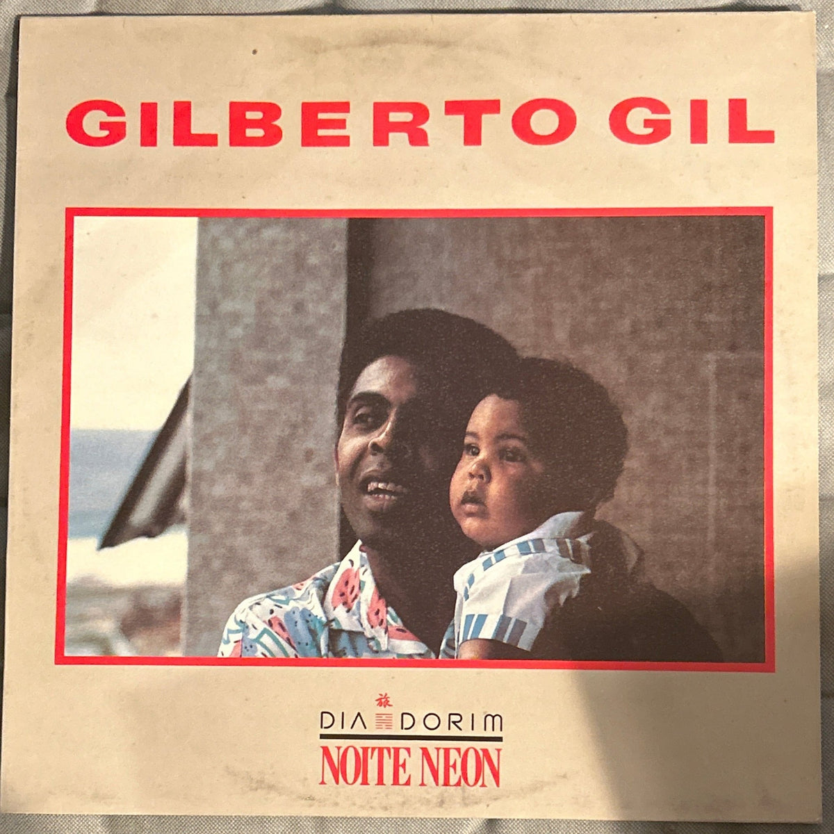 LP Gilberto Gil ‎– Dia Dorim Noite Neon 2ª Mano - DISCOS NAKASHA