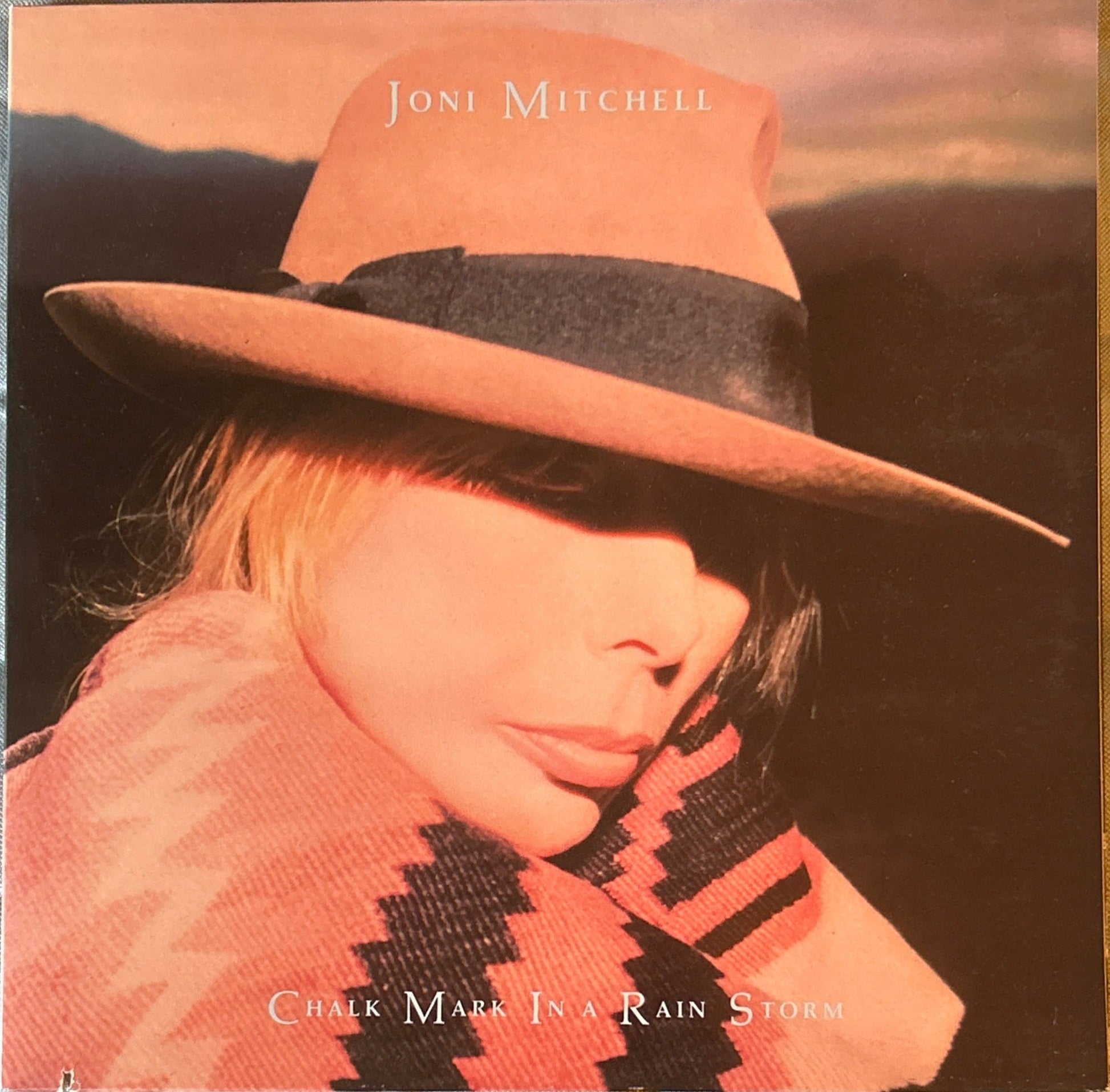 LP Joni Mitchell ‎– Chalk Mark In A Rain Storm 2ª Mano - DISCOS NAKASHA