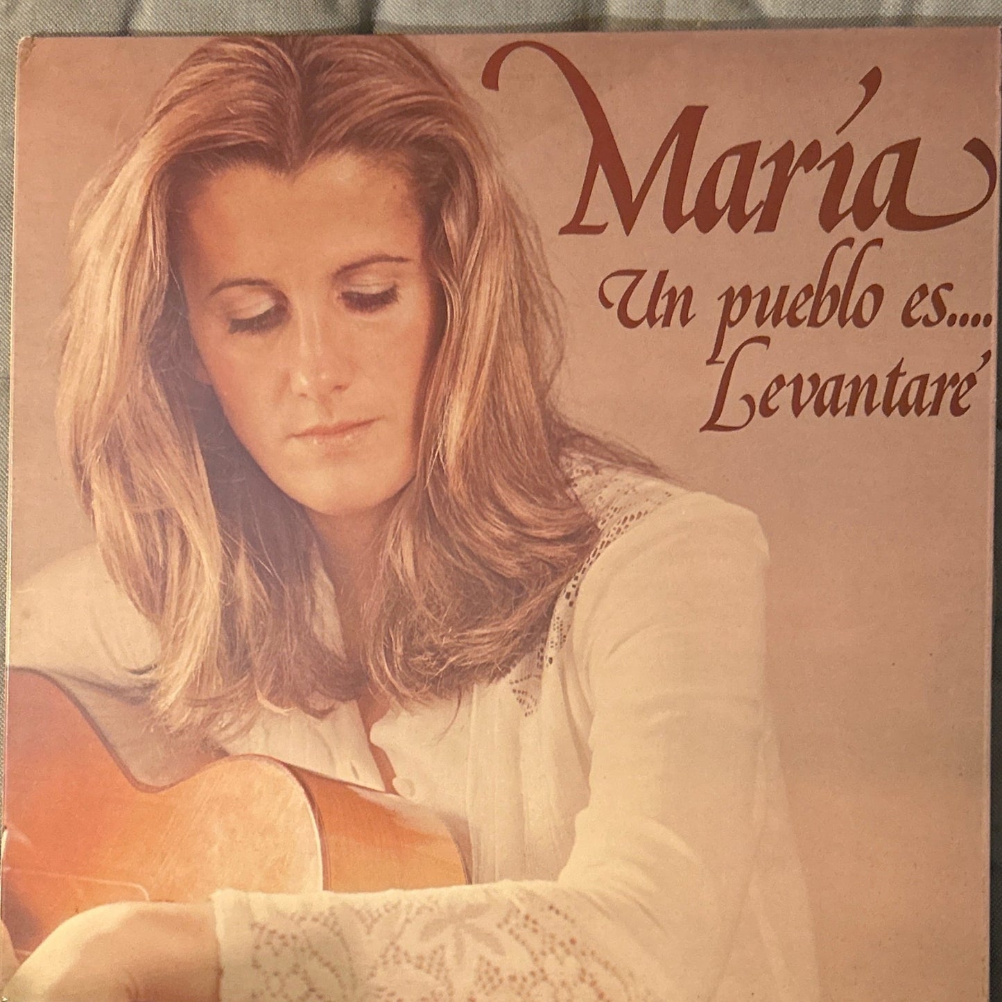 LP María Ostiz ‎– Un Pueblo Es... Levantaré 2ª Mano - DISCOS NAKASHA