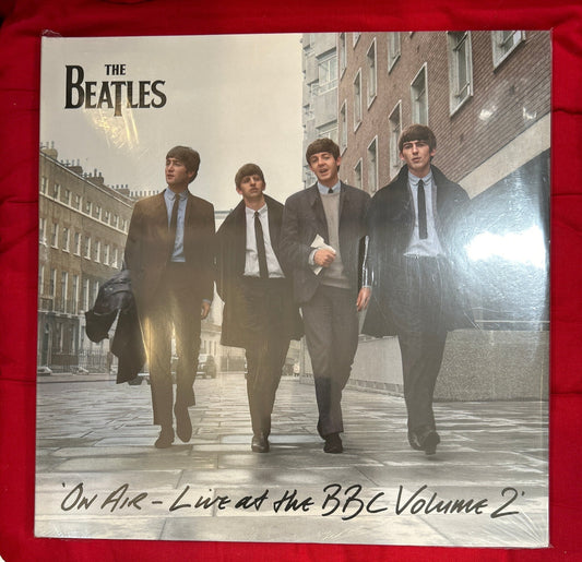 LP The Beatles ‎– Live At The BBC Volume 2 Nuevo precintado - DISCOS NAKASHA