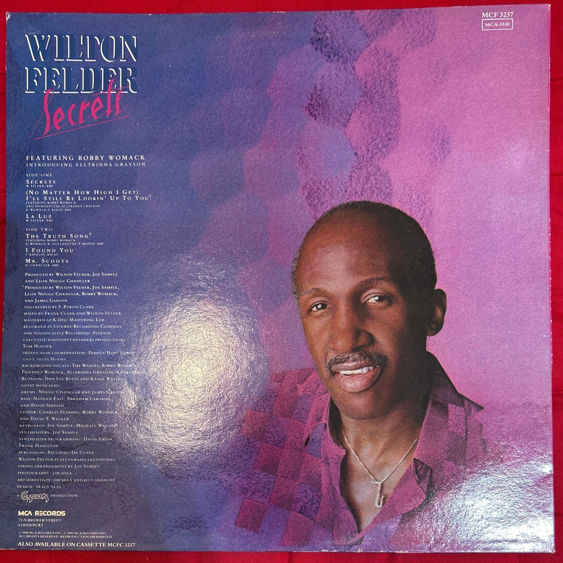 LP Wilton Felder Featuring Bobby Womack ‎– Secrets 2ª Mano - DISCOS NAKASHA