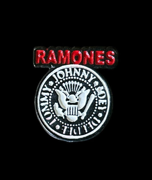 Pin Ramones (Pedido minimo para envio 12 unidades) - DISCOS NAKASHA